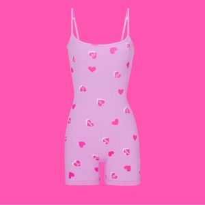 *RARE* Valentines Day SKIMS Soft Lounge Scoop Onesie in Petal Print,  Size M! 💓